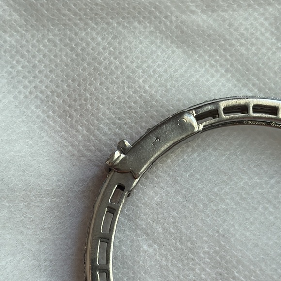 Vintage La Rose White Enamel Silver Diamonds Bangle Bracelet with Clasp - Picture 8 of 15
